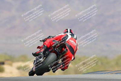 media/Apr-13-2025-Race Pace (Sun) [[7918213ab8]]/Vested/5-Turn 9 Side (1115am)/